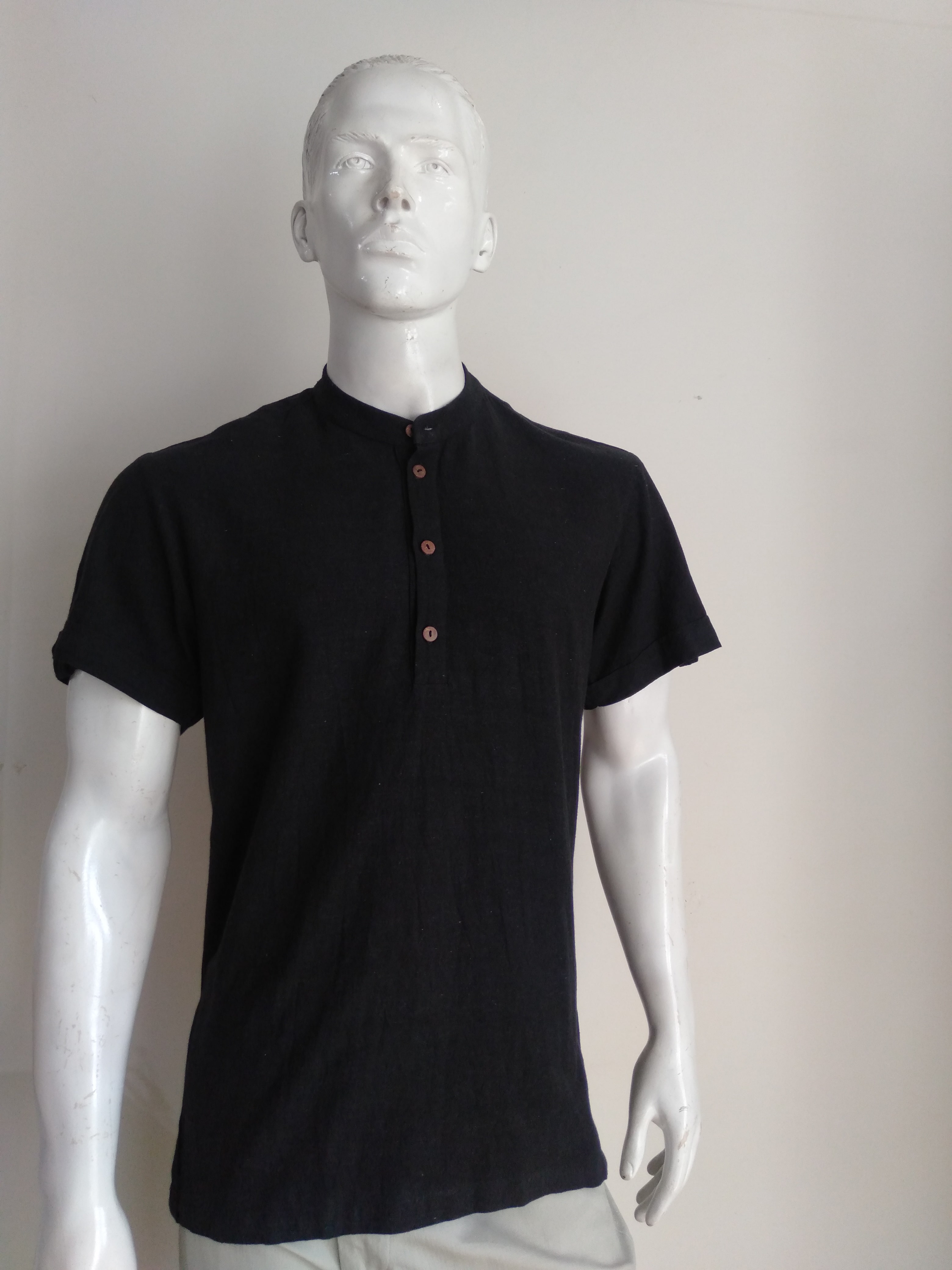 Ashim Hemp/bamboo Men's band collar top