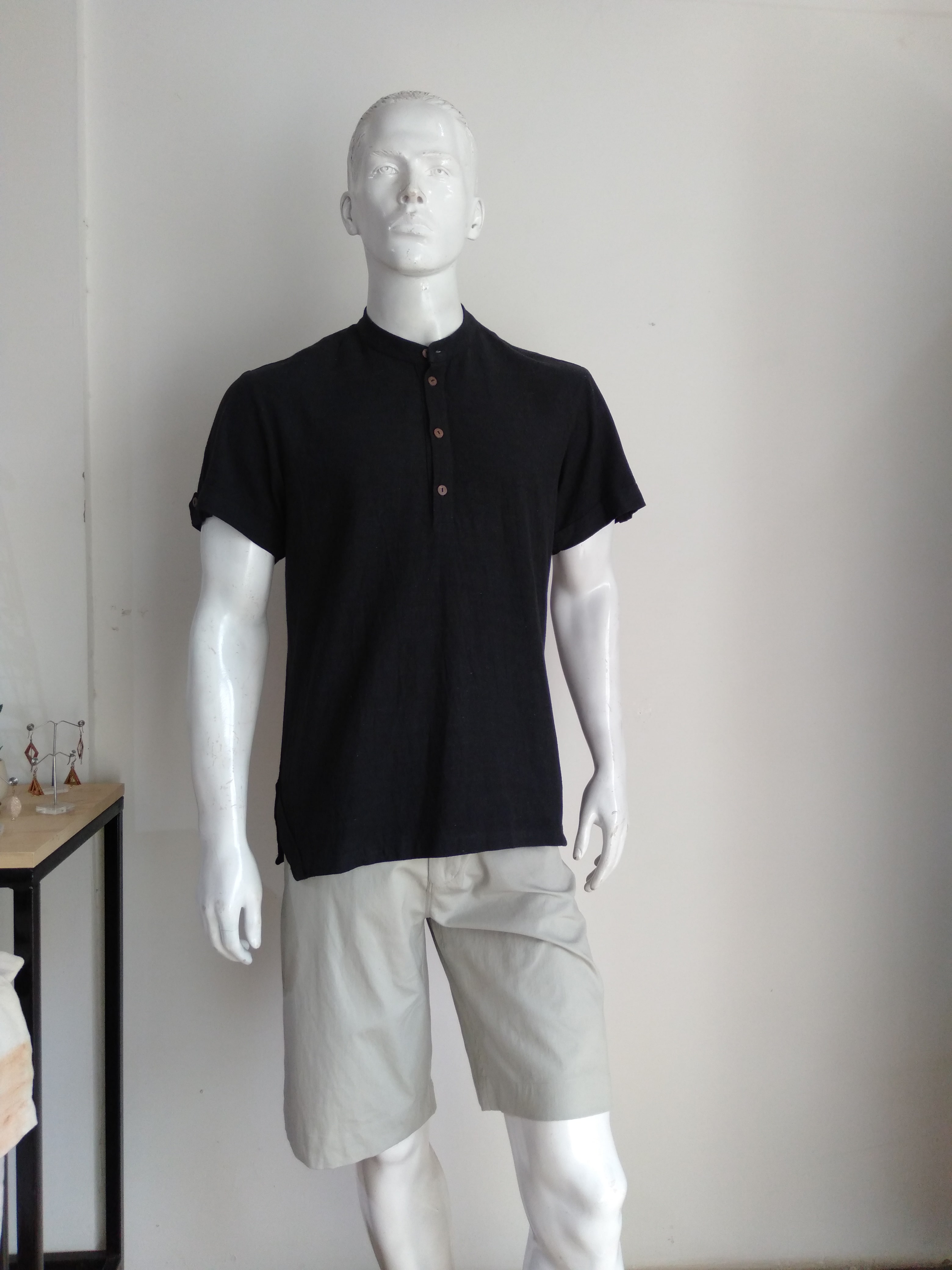 Ashim Hemp/bamboo Men's band collar top